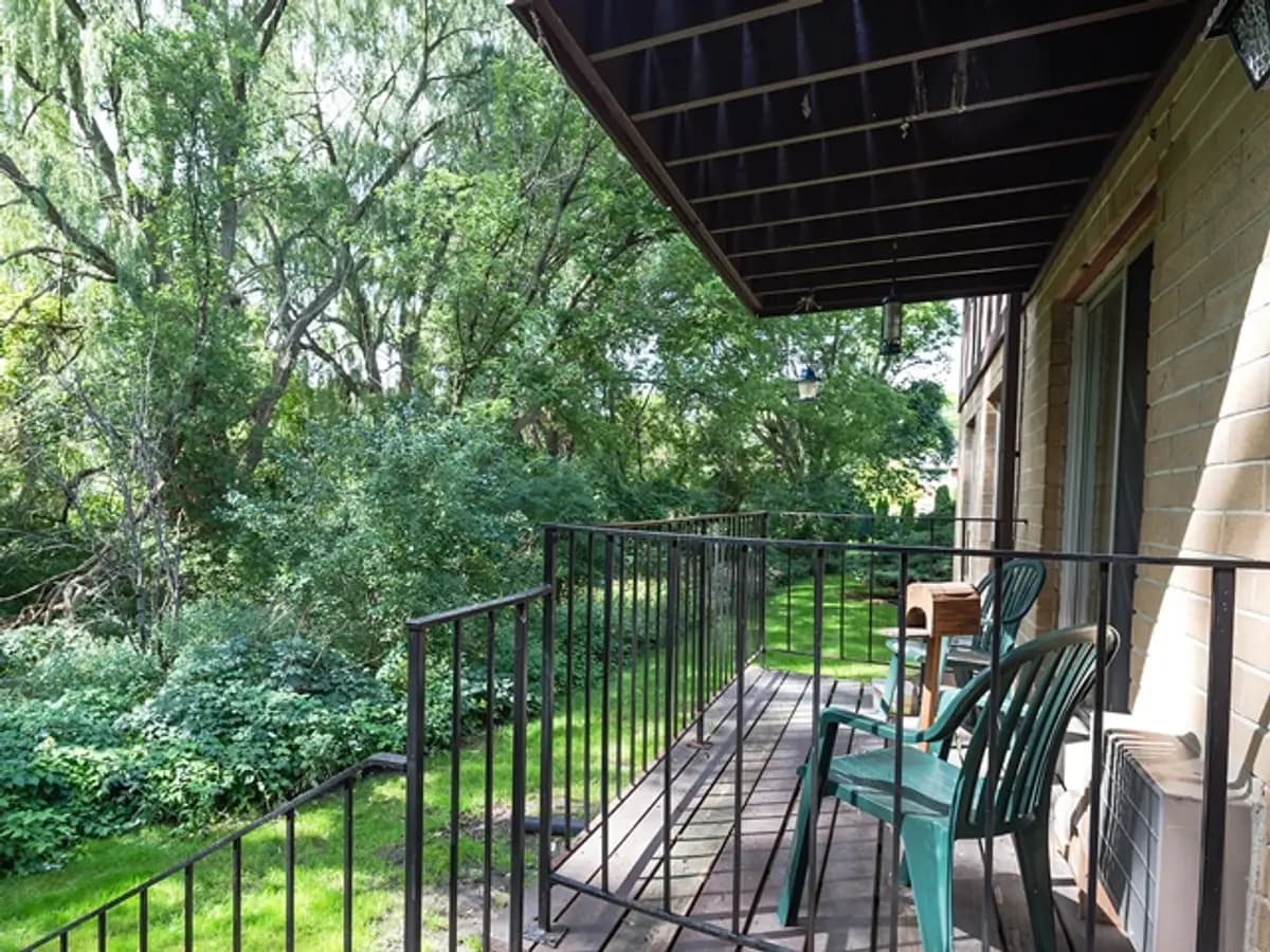 Indian Hills Apartments - Apartment - 30