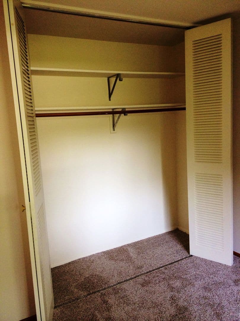 undefined apartments for rent - image - large.jpg_13.jpeg - 3