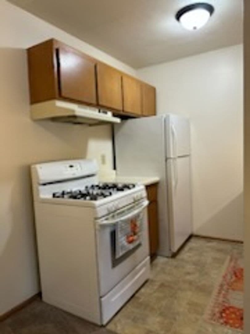 undefined apartments for rent - image - large.jpg_3.jpeg - 2