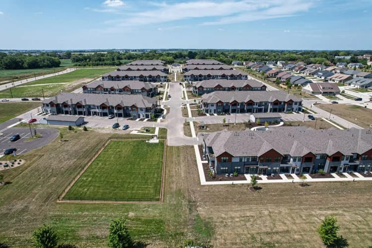 Mount Pleasant apartments for rent - image - tivoli-green-apartment-homes-dog-park.jpg