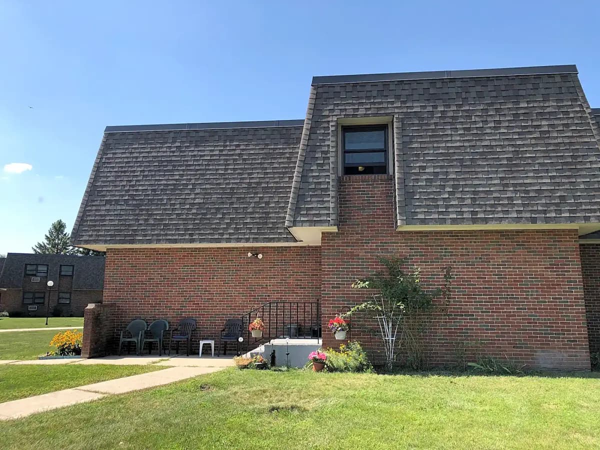 undefined apartments for rent - image - e03869aba9e526304136efb886fc1d7a.png