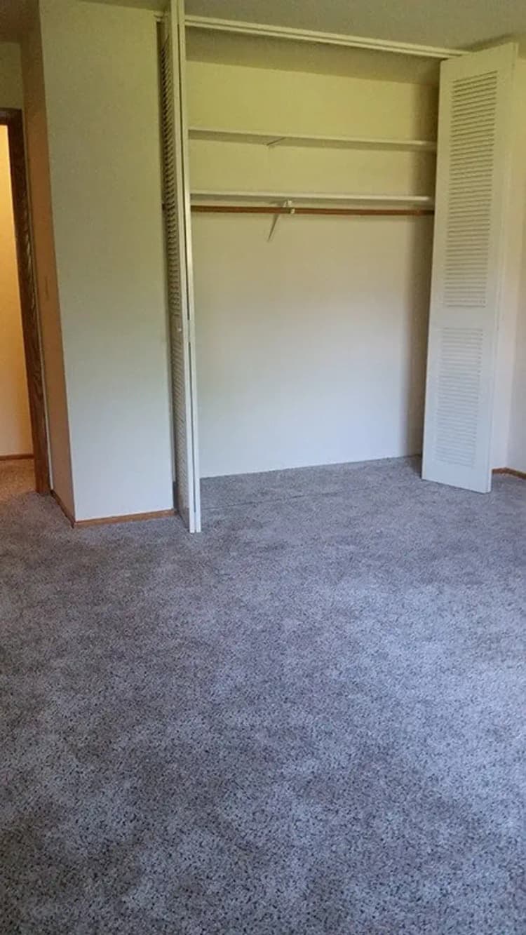 undefined apartments for rent - image - gracelandbedroom-1920w.png